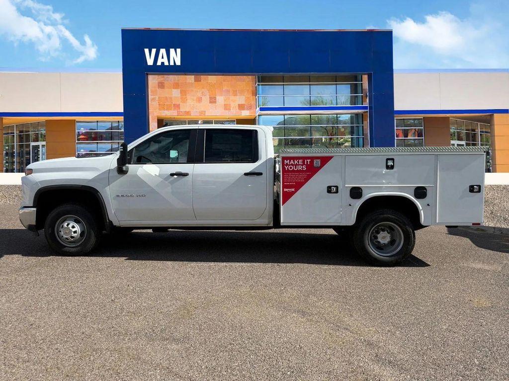 new 2024 Chevrolet Silverado 3500 car, priced at $52,403
