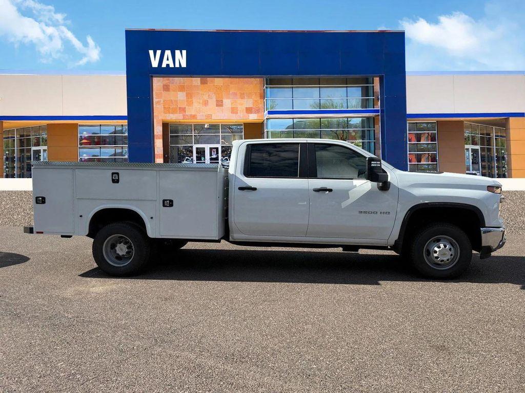 new 2024 Chevrolet Silverado 3500 car, priced at $52,403