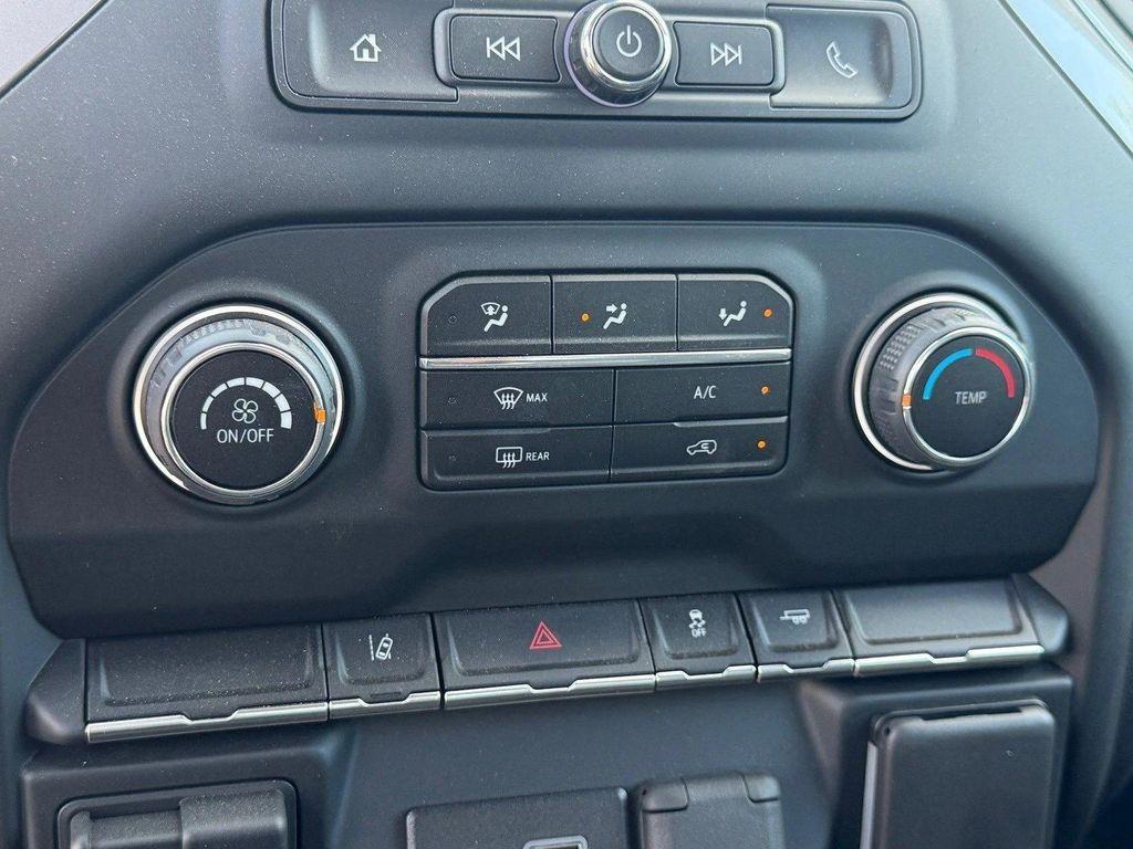 new 2024 Chevrolet Silverado 3500 car, priced at $52,403