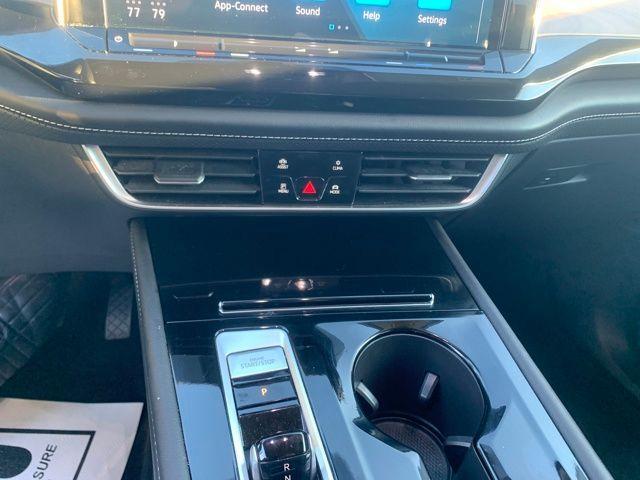 used 2025 Volkswagen Atlas car, priced at $32,488