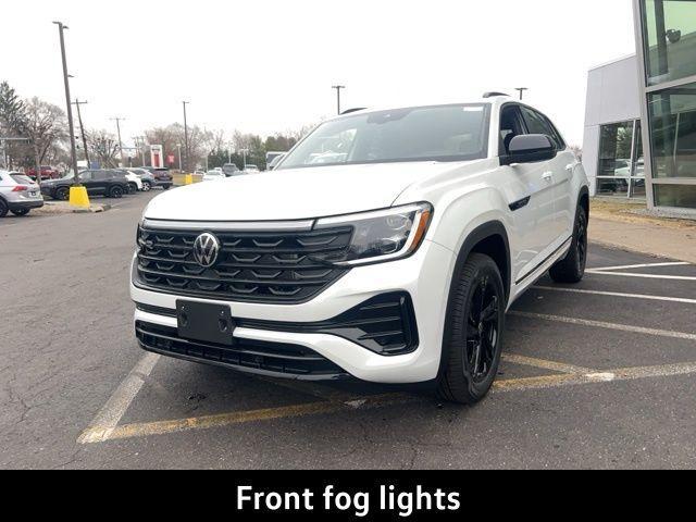 new 2026 Volkswagen Atlas Cross Sport car, priced at $52,553