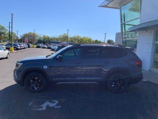 new 2026 Volkswagen Atlas car, priced at $51,658