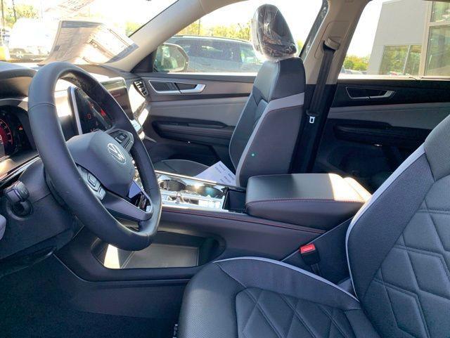 new 2026 Volkswagen Atlas car, priced at $51,658