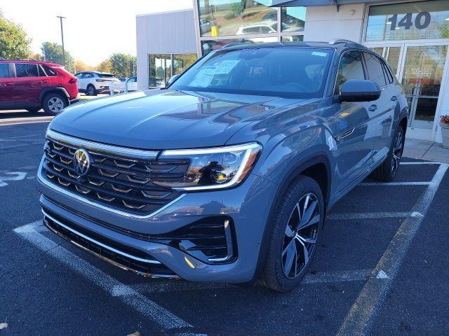 new 2026 Volkswagen Atlas Cross Sport car, priced at $54,417