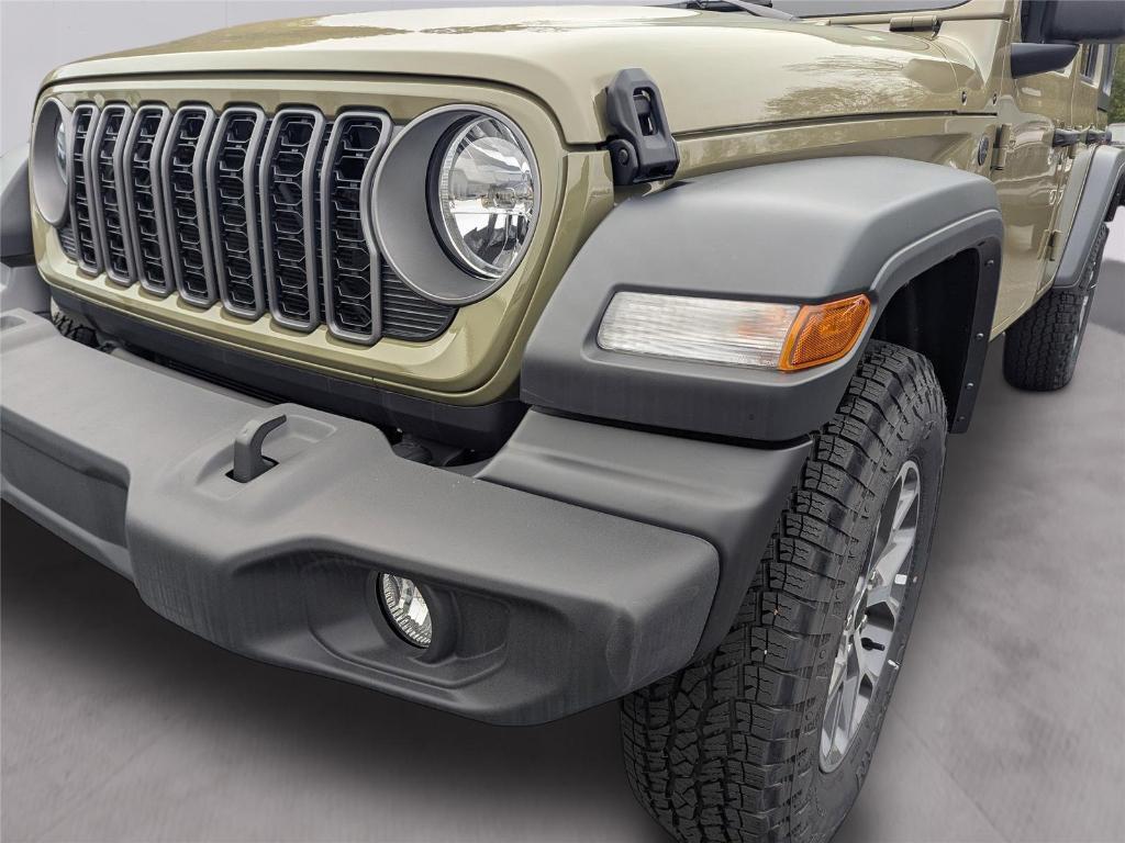 new 2025 Jeep Wrangler car, priced at $41,118