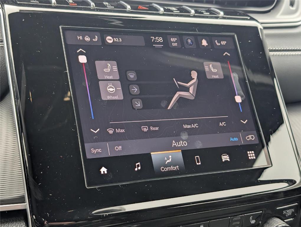 new 2025 Jeep Grand Cherokee car, priced at $39,802