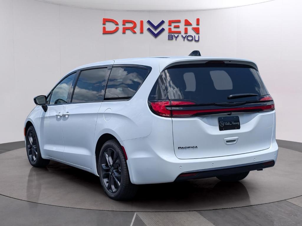 new 2026 Chrysler Pacifica car, priced at $44,515