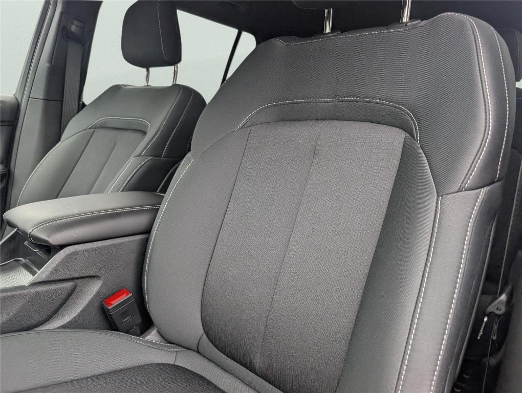 new 2026 Jeep Grand Cherokee L car, priced at $43,297