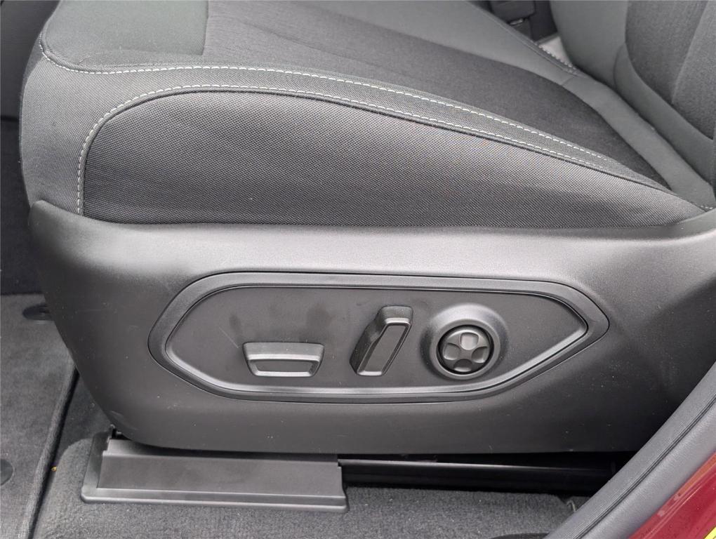 new 2026 Jeep Grand Cherokee L car, priced at $43,297