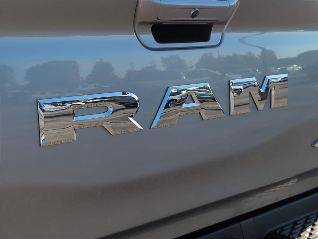 Billet Silver Metallic Clearcoat 2026 RAM 1500 Big Horn