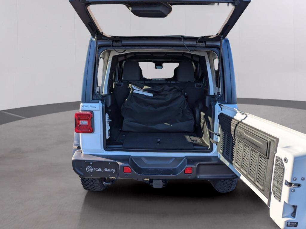 new 2025 Jeep Wrangler car, priced at $45,316