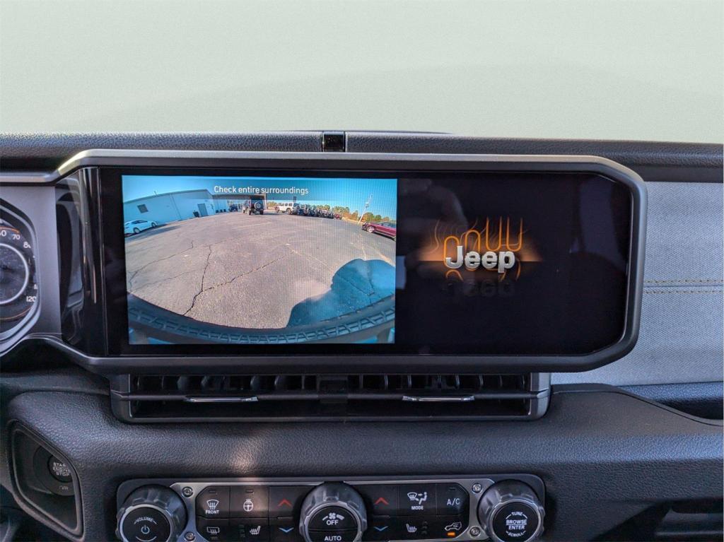 new 2025 Jeep Wrangler car, priced at $45,316