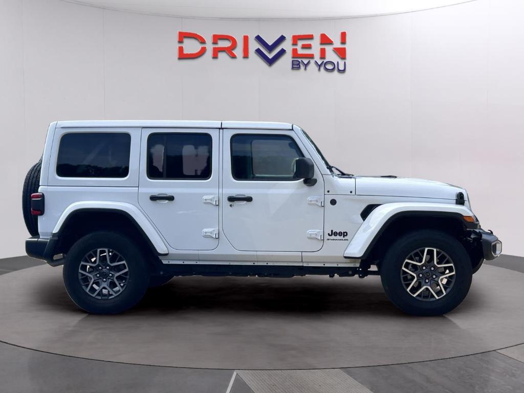 used 2025 Jeep Wrangler car, priced at $37,258