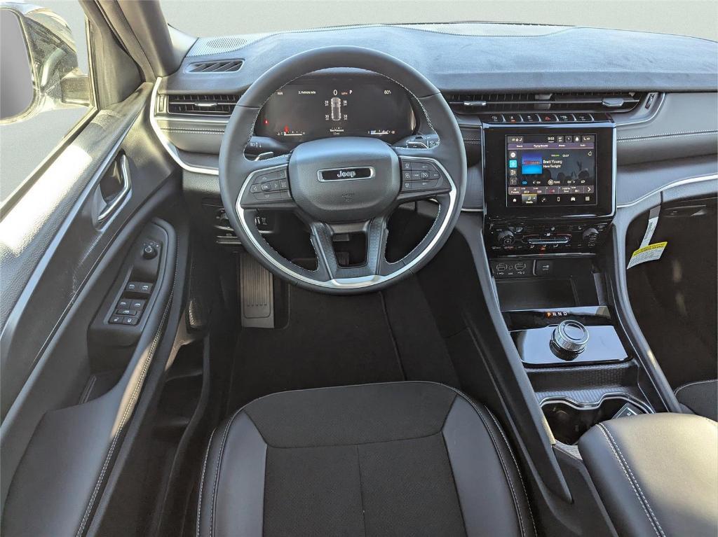 new 2025 Jeep Grand Cherokee car, priced at $36,084