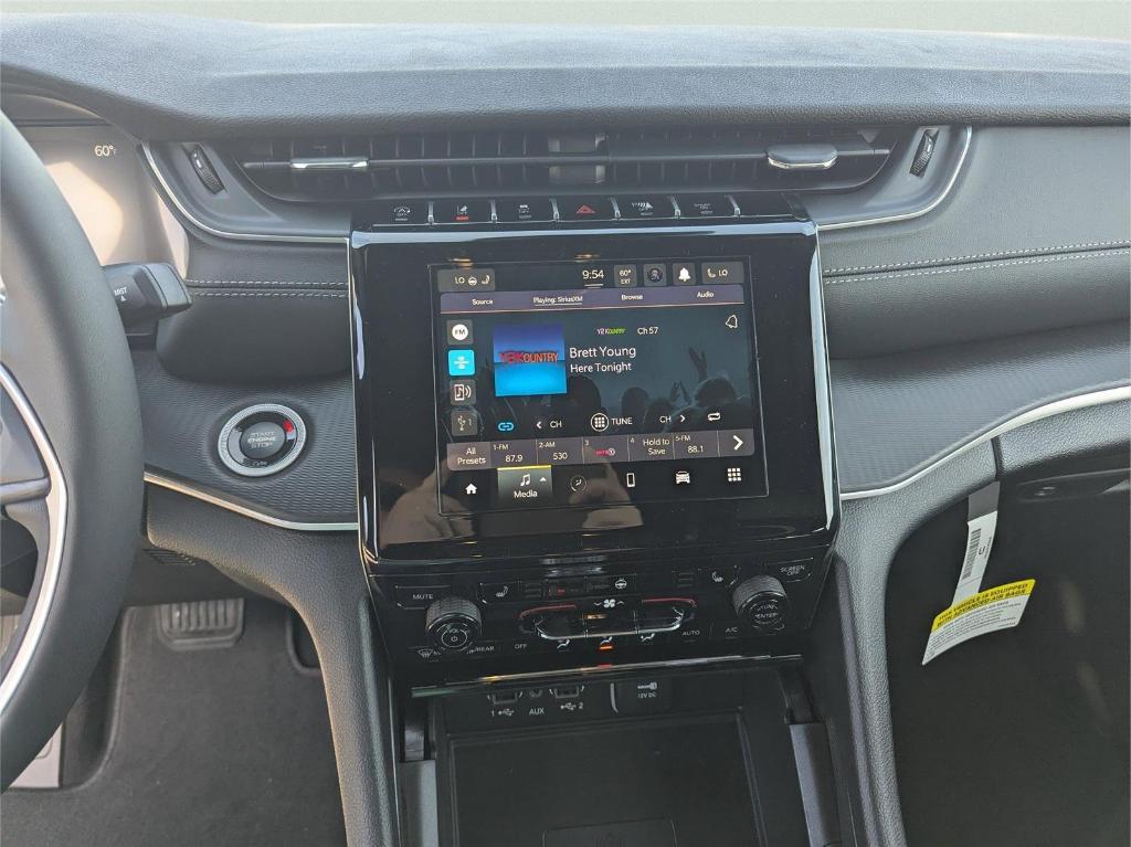 new 2025 Jeep Grand Cherokee car, priced at $36,084