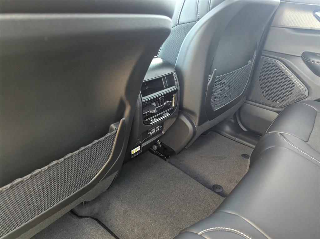 new 2025 Jeep Grand Cherokee car, priced at $40,284