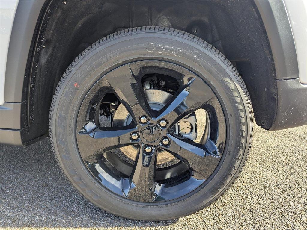 new 2025 Jeep Grand Cherokee car, priced at $36,084