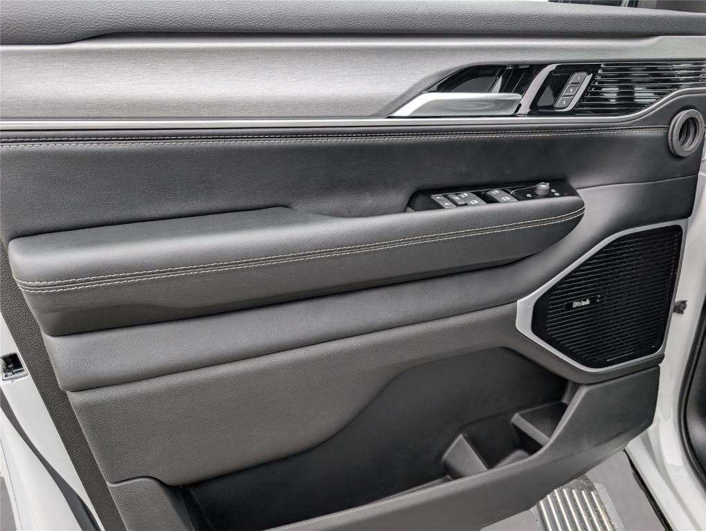 new 2026 Jeep Grand Wagoneer car, priced at $78,350