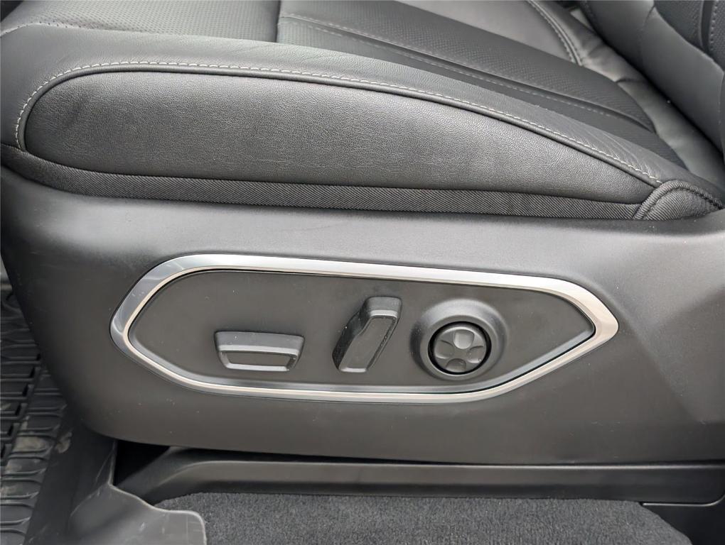 new 2026 Jeep Grand Wagoneer car, priced at $78,350