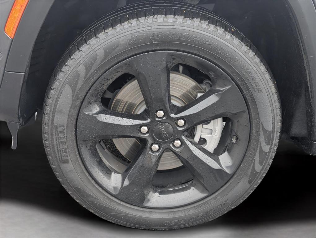 used 2025 Jeep Grand Cherokee L car, priced at $40,487