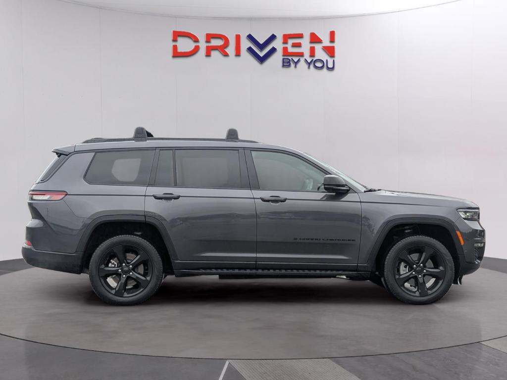 used 2025 Jeep Grand Cherokee L car, priced at $40,487