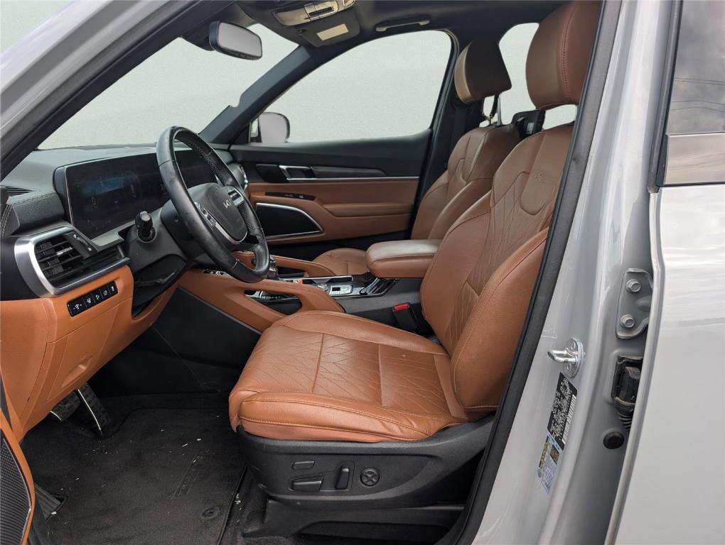 used 2023 Kia Telluride car, priced at $34,138