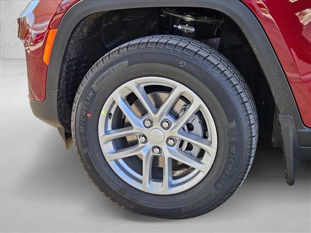 new 2025 Jeep Grand Cherokee car, priced at $34,072