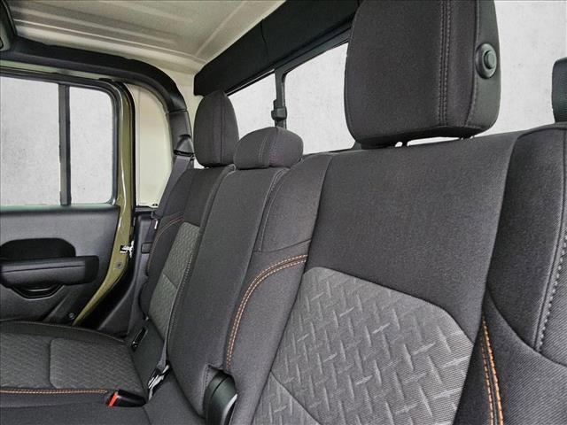new 2026 Jeep Gladiator car, priced at $48,048