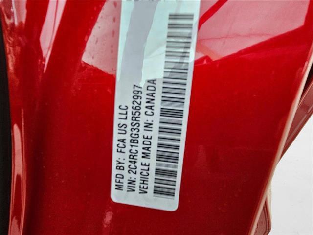 new 2025 Chrysler Pacifica car, priced at $39,516