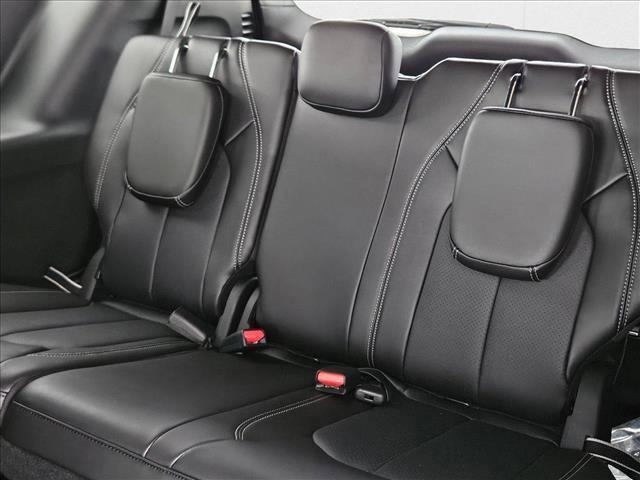 new 2025 Chrysler Pacifica car, priced at $39,516