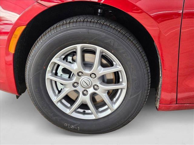 new 2025 Chrysler Pacifica car, priced at $39,516