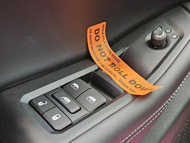 new 2025 Jeep Grand Cherokee L car, priced at $38,001