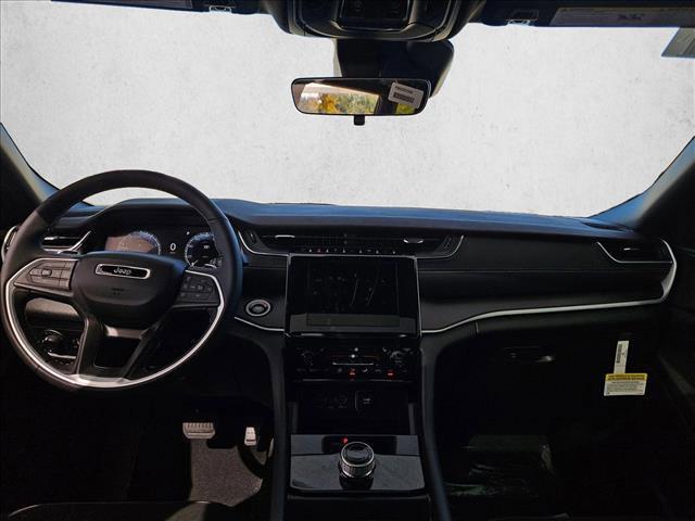 new 2025 Jeep Grand Cherokee L car, priced at $38,001