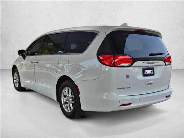 used 2018 Chrysler Pacifica car, priced at $9,995