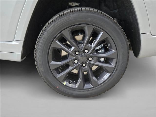 new 2026 Jeep Grand Cherokee L car, priced at $47,174