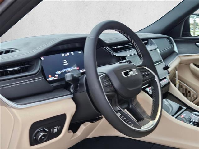 new 2026 Jeep Grand Cherokee car, priced at $44,074
