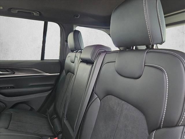 new 2026 Jeep Grand Cherokee car, priced at $39,131