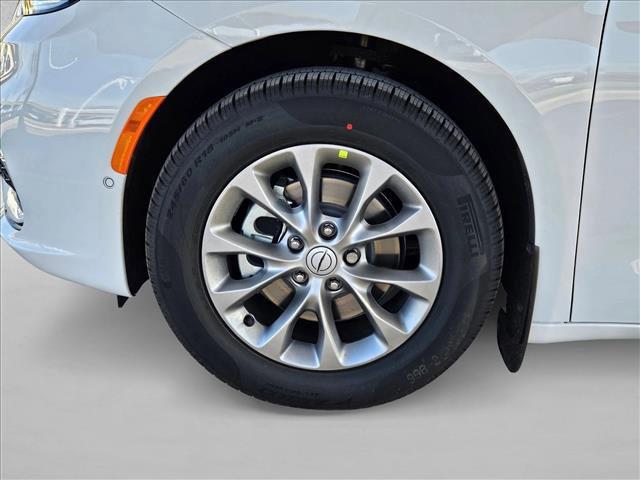 new 2026 Chrysler Pacifica car, priced at $44,692