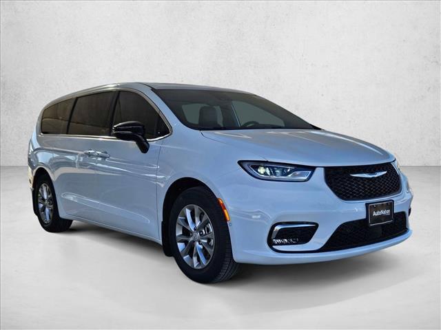 new 2026 Chrysler Pacifica car, priced at $44,692