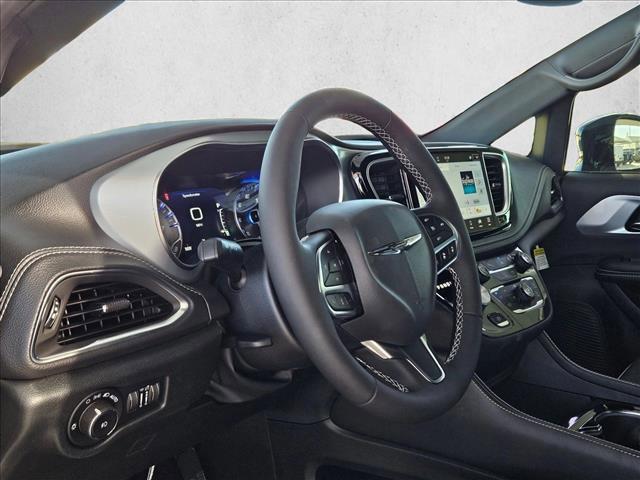 new 2026 Chrysler Pacifica car, priced at $44,692