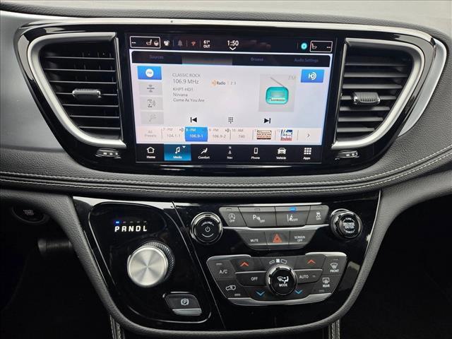 used 2025 Chrysler Pacifica car, priced at $33,536