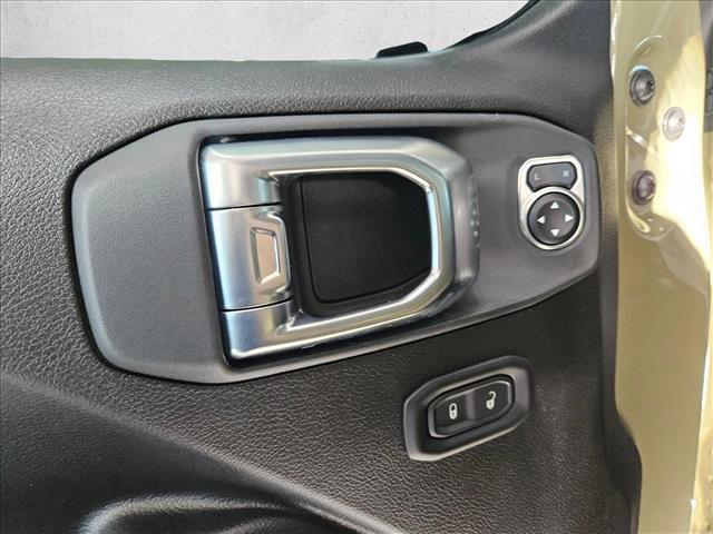 new 2026 Jeep Gladiator car, priced at $48,317