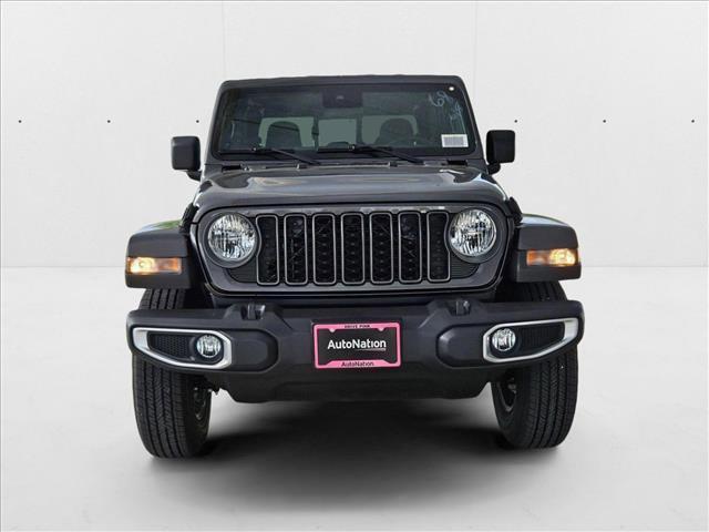 new 2025 Jeep Gladiator car, priced at $38,670