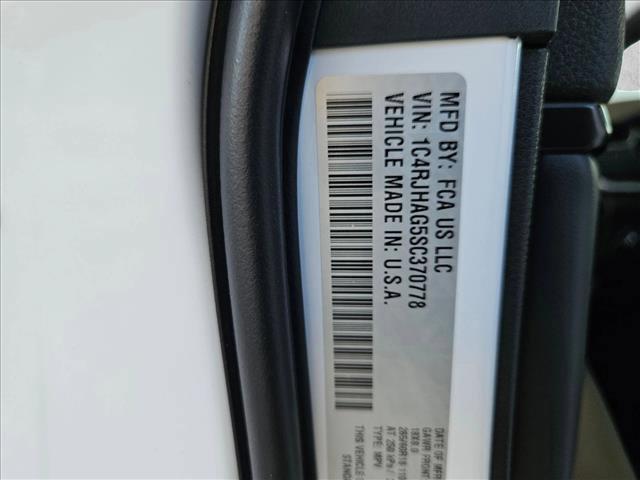 new 2025 Jeep Grand Cherokee car, priced at $35,496