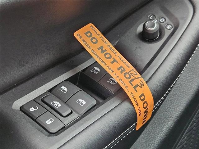 new 2025 Jeep Grand Cherokee car, priced at $35,838