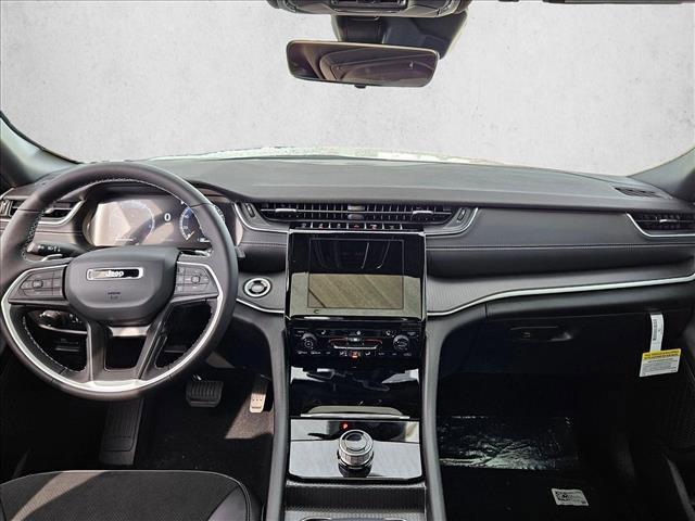 new 2025 Jeep Grand Cherokee car, priced at $35,838