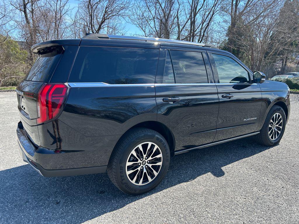 used 2025 Ford Expedition car, priced at $65,897
