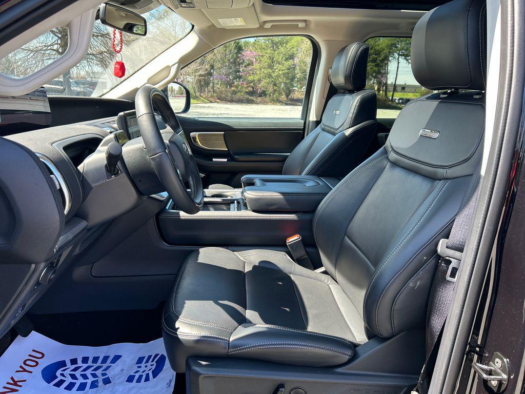 used 2025 Ford Expedition car, priced at $65,897