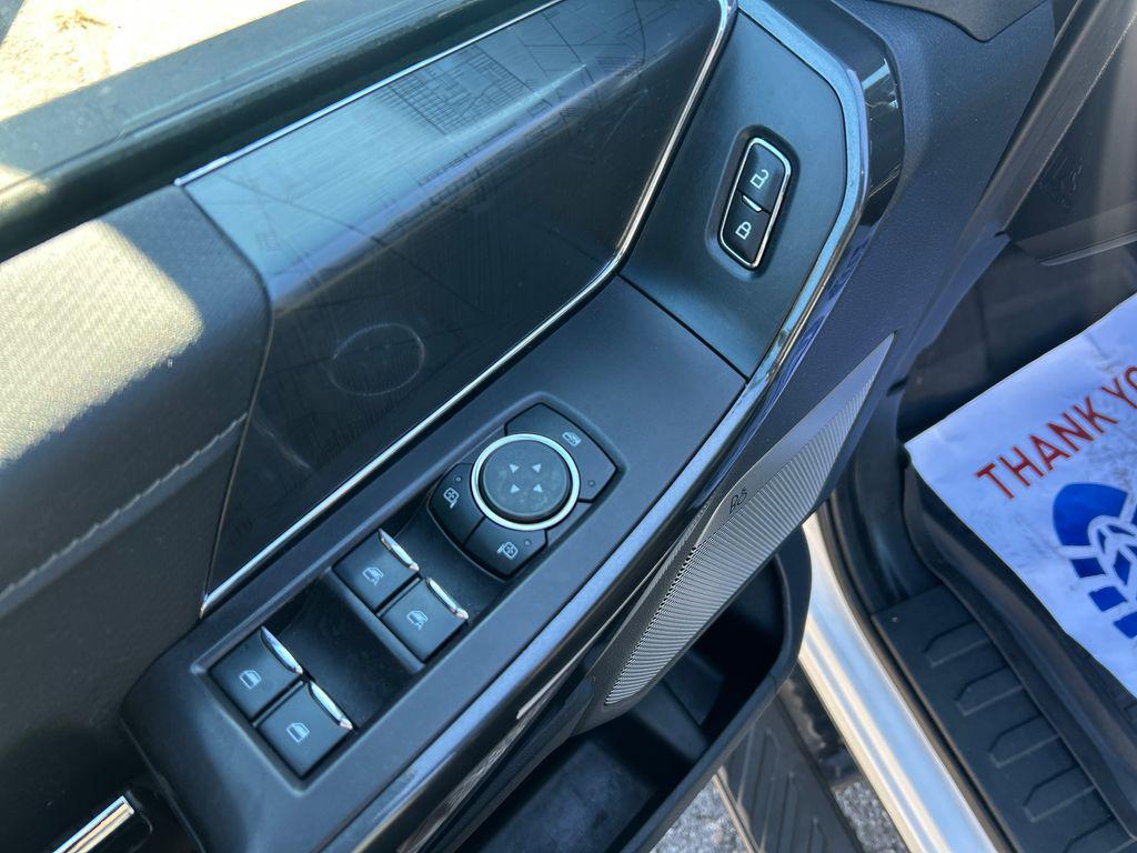 used 2023 Ford F-150 car, priced at $39,389