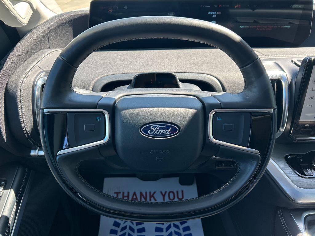 used 2025 Ford Expedition car, priced at $69,568